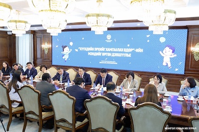 The Chairman of the State Great Hural (Parliament) D. Amarbayasgalan met with representatives of organizations operating in Mongolia to protect children’s rights