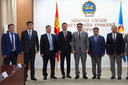 Сонгуулийн ерөнхий хорооны гишүүд тангараг өргөлөө