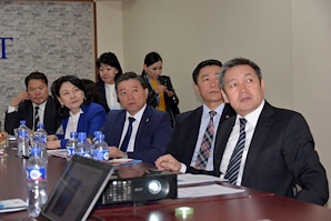 УИХ-ын гишүүд сүрьеэгийн асуудлаар ХӨСҮТ-д ажиллалаа