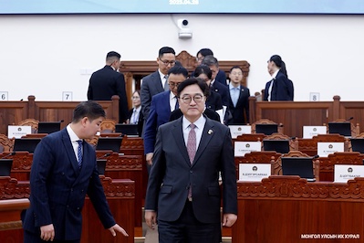 Speaker of the National Assembly of the Republic of Korea, Woo Won-shik, and the delegation were introduced to the ‘Ikh Khuraldai’ Hall
