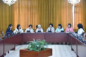 УИХ дахь эмэгтэй гишүүд НҮБ-ын Хөгжлийн хөтөлбөрийн Суурин төлөөлөгчийг хүлээн авч уулзав