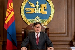 Монгол Улсын Их Хурлын дарга Г.Занданшатар Шинэ жилийн мэндчилгээ дэвшүүллээ