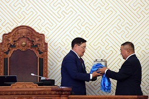 Улсын Их Хурлын гишүүн Гомбожавын Занданшатарыг Монгол Улсын Их Хурлын даргаар сонголоо