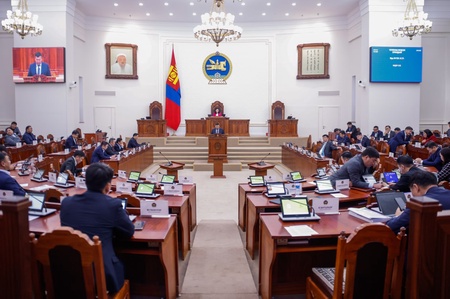 Улсын Их Хурлын тогтоолд хэсэгчлэн тавьсан Ерөнхийлөгчийн хориг, Үндсэн хуулийн цэцийн 07 дугаар дүгнэлтийг хэлэлцэв