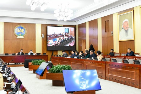 ТБХ, ЭЗБХ: Байнгын хороодын хамтарсан хуралдаанаар 2026 оны төсвийн хүрээний мэдэгдэл, 2027-2028 оны төсвийн төсөөллийн тухай хуульд өөрчлөлт оруулах тухай хуулийн төслийг хэлэлцэв