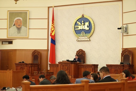 Монгол Улсын нэгдсэн төсвийн 2023 оны төсвийн хүрээний мэдэгдэл, 2024-2025 оны төсвийн төсөөллийн тухай хуульд өөрчлөлт оруулах тухай хуулийн төслийг баталлаа