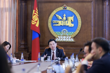 УИХ дахь ажлын хэсгүүд хүний эрх, эрх чөлөөг хязгаарлаж буй хууль тогтоомж, дүрэм журмыг хална 