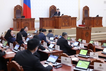 Монголбанкны Ерөнхийлөгчийг томилох, чөлөөлөх тухай асуудлыг хэлэлцэв