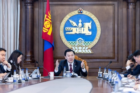 УИХ-ын дарга Н.Учрал иргэдийг үнийн өсөлтөөс хамгаалахын тулд богино хугацаанд авч хэрэгжүүлэх арга хэмжээг танилцууллаа