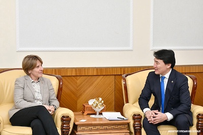 Member of the State Great Hural (Parliament) G. Damdinnyam hosted a meeting with Samantha Kazbony, a member of the Senate of the French Republic