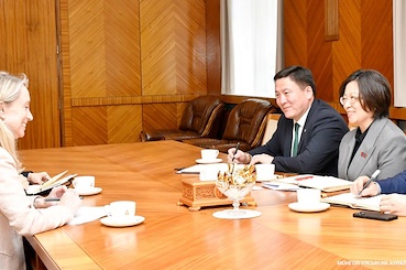 Chair of the Standing Committee on Social Policy L. Enkhnasan meets with Ambassador Fiona Blyth