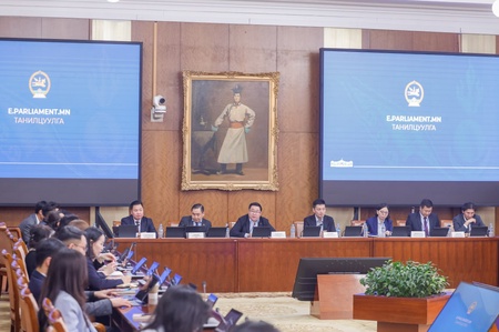 Улсын Их Хурлын гишүүдийн ажлын шинэ платформыг тэдний зөвлөх, туслах, бие төлөөлөгчдөд танилцуулах сургалт боллоо