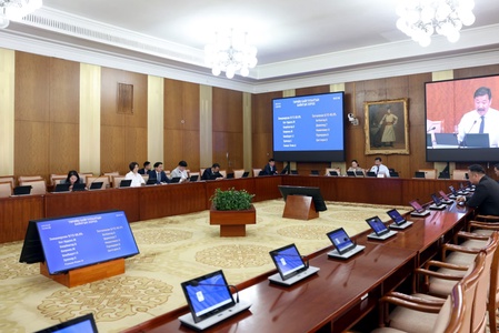 Төрийн албаны зөвлөлийн гишүүнд нэр дэвшигчдийг танилцуулж, нэр дэвшигчийн сонсгол зохион байгуулахаар тогтлоо