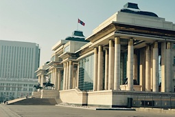 Монгол Улсын Үндсэн хуульд оруулах нэмэлт, өөрчлөлтийн төслийн хоёр дахь хэлэлцүүлгийг энэ долоо хоногт дуусгана