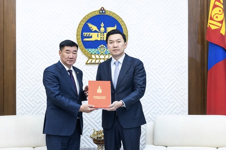 Газар зүйн нэрийн жагсаалтад нэмэлт, өөрчлөлт оруулахаар УИХ-ын тогтоолын төслийг өргөн мэдүүлэв