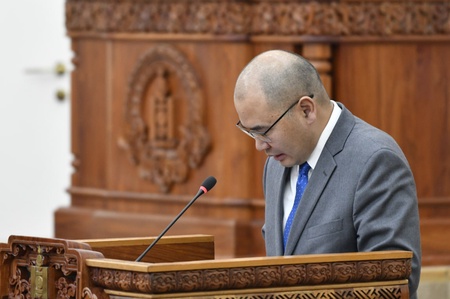 Үндсэн хуулийн цэцийн 09 дүгээр дүгнэлттэй танилцлаа