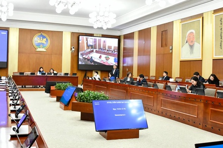 ХЗБХ: “Монгол Улс дахь хүний эрх, эрх чөлөөний байдлын талаарх 25 дахь илтгэл”-ийг хэлэлцэж, тогтоолын төслийг дэмжив