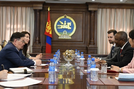 Улсын Их Хурлын дарга Г.Занданшатар ЮНИДО-гийн Монгол Улсыг хариуцсан төлөөлөгч Стефэн Каргбо-г хүлээн авч уулзав