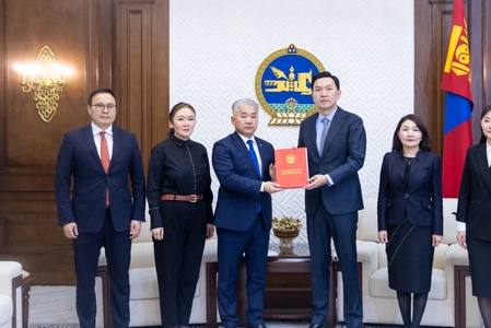 Улсын хөгжлийн жилийн төлөвлөгөөний гүйцэтгэл, Засгийн газрын үйл ажиллагааны хөтөлбөрийн 2025 оны гүйцэтгэлийн тайланг өргөн мэдүүлэв