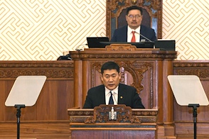 Prime Minister of Mongolia introduces his Cabinet members