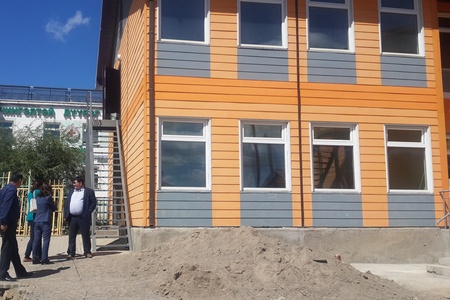 Тойргийнхоо цэцэрлэгийн барилгын ажлын явцыг хурдасгахад анхаарна.