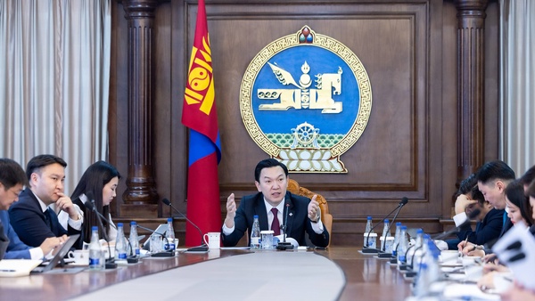 УИХ-ын дарга Н.Учрал иргэдийг үнийн өсөлтөөс хамгаалахын тулд богино хугацаанд авч хэрэгжүүлэх арга хэмжээг танилцууллаа