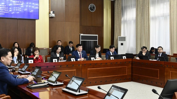 ХЗБХ, ХХНББХ: Байнгын хороодын хамтарсан хуралдаанаар жендэрийн эрх тэгш байдлыг хангах хууль тогтоомжийн хэрэгжилтийн талаарх тайланг хэлэлцэв