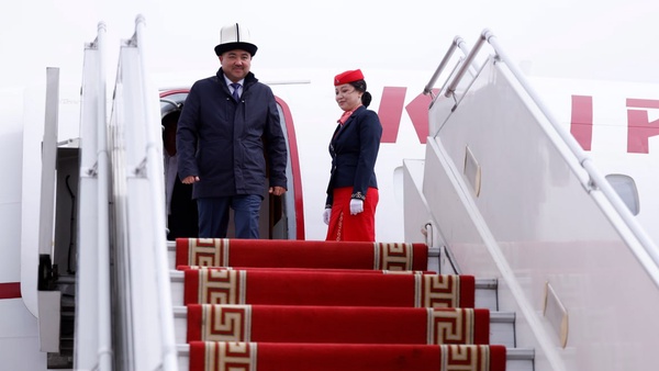 Бүгд Найрамдах Киргиз Улсын парламентын дарга Н.Шакиев Монгол Улсад хүрэлцэн ирлээ 