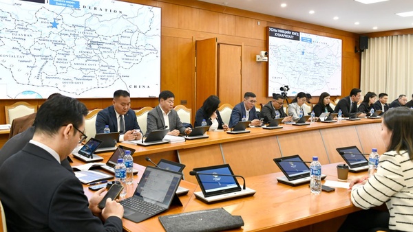 “Усны нөөцийг хамгаалах, зохистой ашиглах эрх зүйн зохицуулалтын өнөөгийн байдал, шийдэл” сэдвийн хүрээнд хэлэлцүүлэг зохион байгууллаа