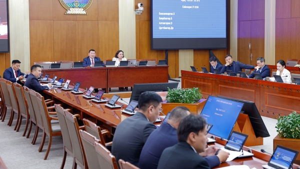 ХЗБХ: Төсвийн тодотголын хоёр дахь хэлэлцүүлгийг хийж, зохиогчийн эрхийн асуудлаарх Цэцийн дүгнэлтийг хүлээн зөвшөөрөхийг дэмжив